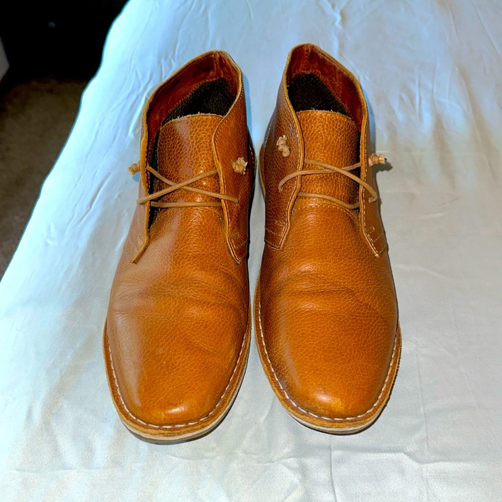 RedTape leather HONEY STITCH DOWN CHUKKA SHOES SIZE 10.5